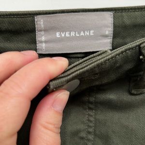 Everlane slim leg crop jeans green size 8